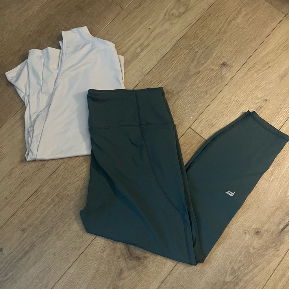 Fabletics tank and yoga pant set